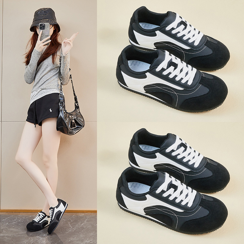 Women's leather sports shoes,  - огляд і ціна Outdoor Sports Shoes